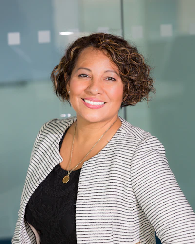 Tatiana - Make-up Artist Salon KENZO